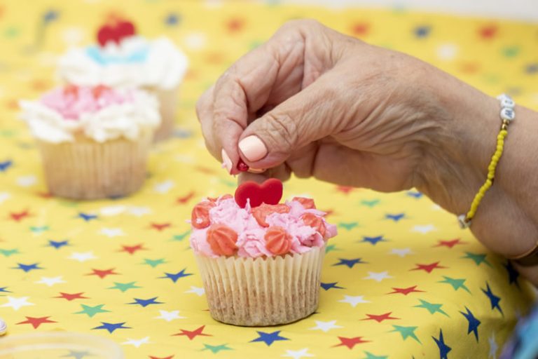 Cupcakes of Hope (32)